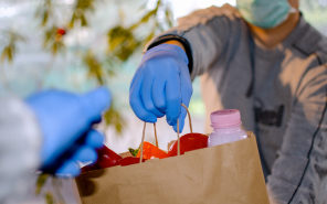 food-bank-holiday-donation
