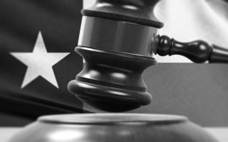 texas-flag-and-gavel